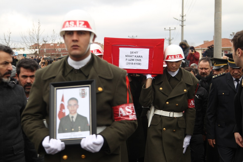 İdlib şehidi Uzman Onbaşı Nihat Kara son yolculuğuna uğurlandı 2