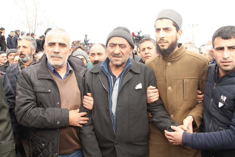 İdlib şehidi Uzman Onbaşı Nihat Kara son yolculuğuna uğurlandı 7