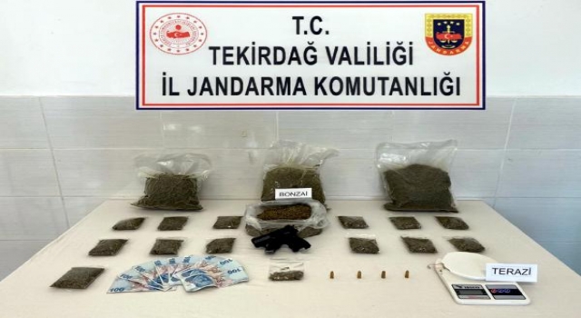 Tekirdağ’da okul önlerinde uyuşturucu satıcılarına operasyon: 5 gözaltı