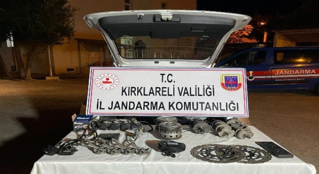 Bulgaristan’dan kaçak getirilen motosiklet yedek parçaları ele geçirildi