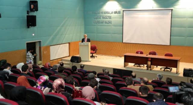 Trakya Üniversitesi İlahiyat Fakültesi’nin ilk dersi Nurettin Topçu oldu