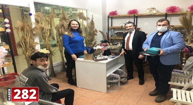 Gönül Elçileri esnafa destek vermeye devam ediyor