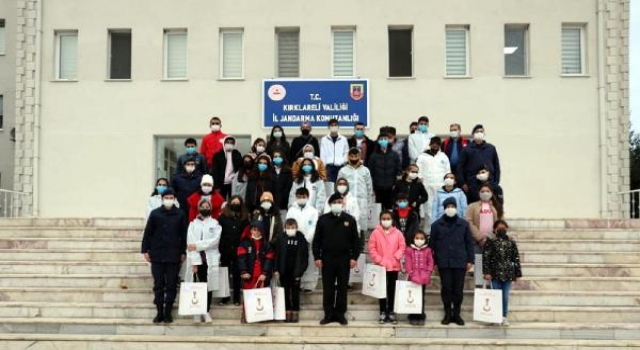 Kırklareli’de çocuklar jandarmanın misafiri oldu