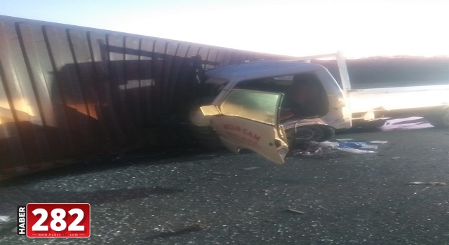 Tekirdağ'da kamyonetle çarpışan tırın sürücüsü öldü