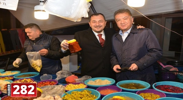Başkan Yüksel Perşembe Pazarı esnafını ziyaret etti