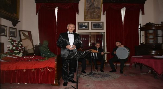 Atatürk, sevdiği şarkılarla anıldı