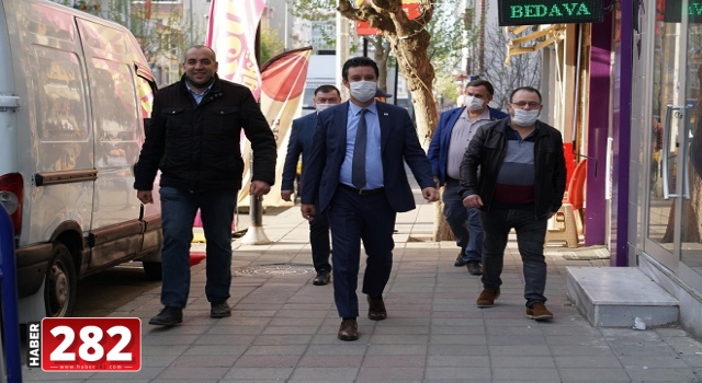 Başkan Sarıkurt’tan Emekçi Vatandaşlarımıza Maske Desteği