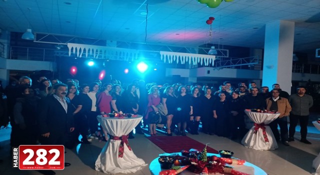 KÖŞKDERE PLAZA 2022 YILINI ÇOŞKU İLE KUTLADI!
