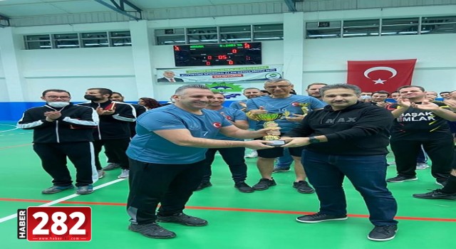 Ergene’de Kurumlar Arası Voleybol Turnuvası Sona Erdi
