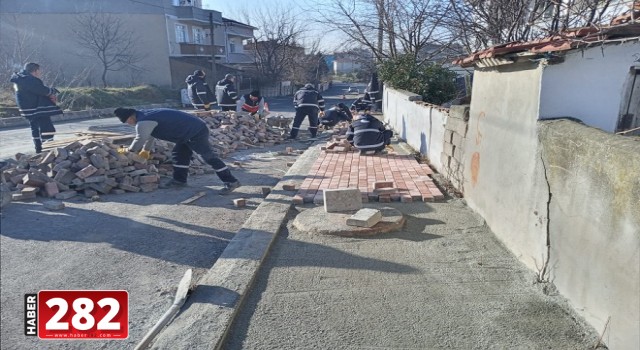 Ergene’de Kaldırım ve Yol Tamiri Çalışmaları Devam Ediyor