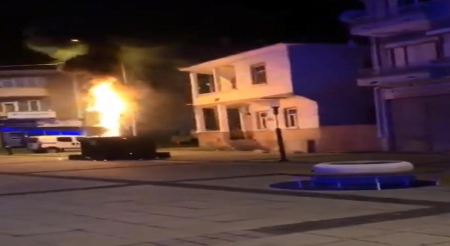 Uzunköprü’deki Adalet Anıtı, kimliği belirsiz kişilerce yakıldı