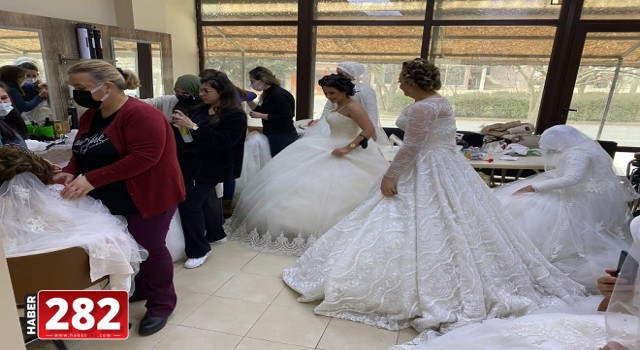 Gelinlerin Saç ve Makyajlarını Ergene Belediyesi Kursiyerleri Yaptı