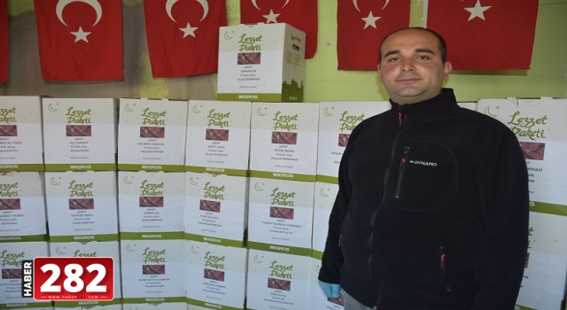 Uzman çavuş, şehitler adına ihtiyaç sahiplerine yardım dağıttı