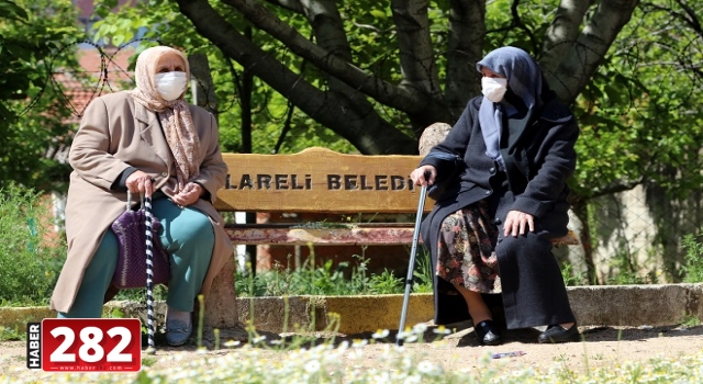 Trakya'da 65 yaş üstü vatandaşlar uzun zaman sonra ilk kez sokağa çıktı