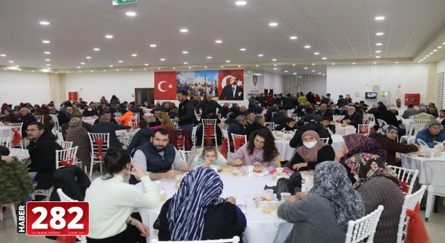 Ergenede Vatandaşlar Ergene Belediyesi Sevgi Sofralarında Buluşuyor