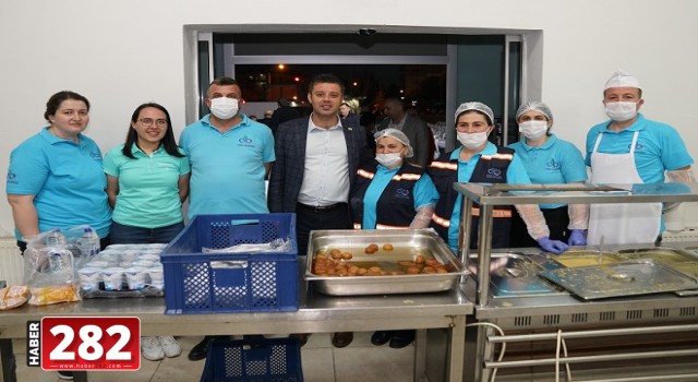 Çorlu`'da İlk İftar Programı Aşevi'nde Düzenlendi