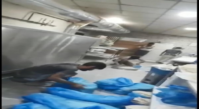 Yere dökülen unlarla lavaş üreten fırına 21 bin lira ceza