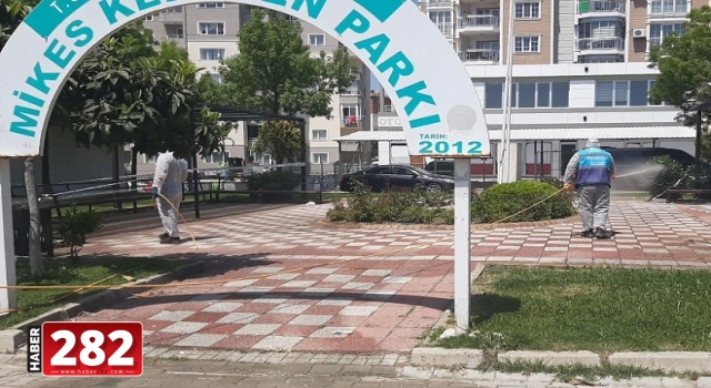 Sokağa çıkma izni öncesi bütün çocuk parkları dezenfekte edildi