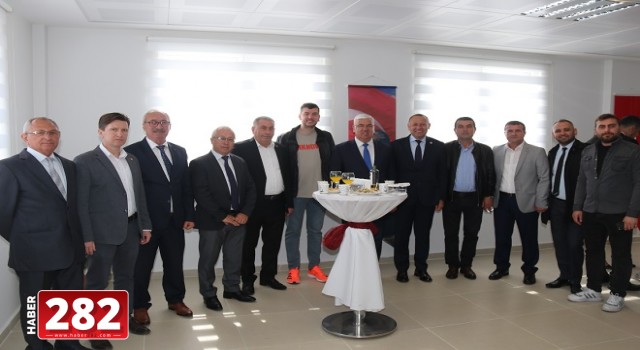 Başkan Rasim Yüksel Kaymakamlıkta Düzenlenen Bayramlaşma Programına Katıldı