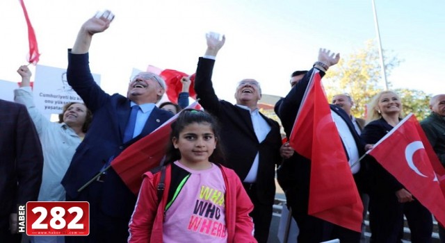 BÜYÜKŞEHİR BELEDİYESİ'NDEN 19 MAYIS'TA COŞKU DOLU KUTLAMA