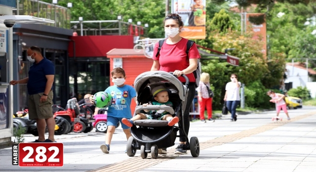 Trakya'da 14 yaş altı çocuklar park ve yeşil alanlarda eğlendi