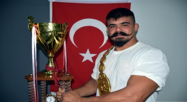Kıl çadırdan çıktı, Kırkpınar’da başpehlivan oldu; ’Seyirci de bıyığımı çok seviyor’