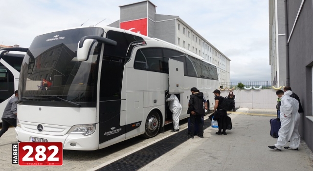 Kırklareli'nde yurtta karantinada tutulan 98 kişi bayramı evlerinde geçirmeleri için tahliye edildi