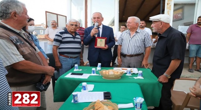 BAŞKAN HİKMET ATA MUHARREM AYI İFTARINDA VATANDAŞLARLA BULUŞTU