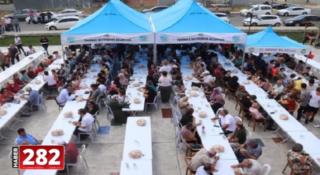 Başkan Yüksel Aşure programına katıldı