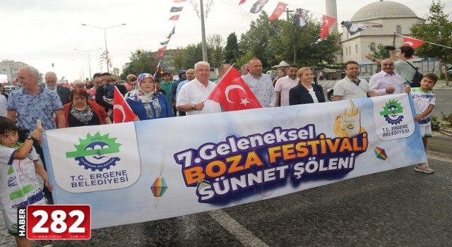 7. Geleneksel Boza Festivali ve Sünnet Şöleni Korteji Yağmura Rağmen Coşkuyla Gerçekleşti