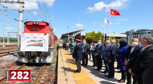 Marmaray'dan geçen yurt içi yük treni Tekirdağ'a ulaştı