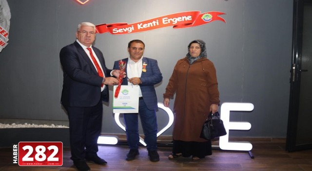 Ergene Belediyesi’nden gaziler ile şehit aileleri onuruna yemek