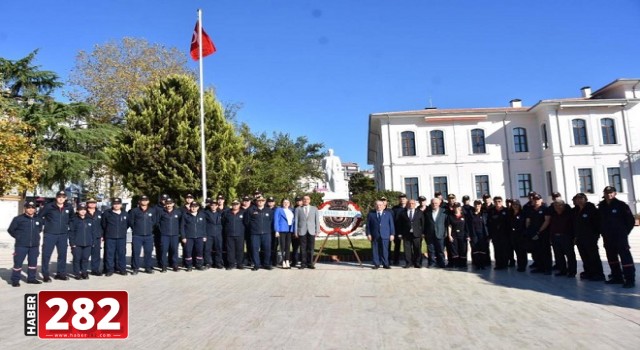 YANGINDAN KORUNMA VE İTFAİYECİLİK HAFTASI DOLAYISILA ÇELENK SUNMA TÖRENİ DÜZENLENDİ