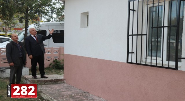 Ergene Belediye Başkanı Rasim Yüksel Yenilenen Sağlık Ocağında İncelemelerde Bulundu