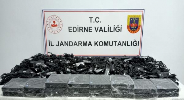 Kapıkule’de kaçak 200 bilgisayar adaptörü ele geçirildi