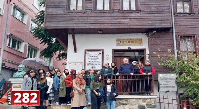 Süleymanpaşa Belediyesinden üniversiteli kızlara şehir turu