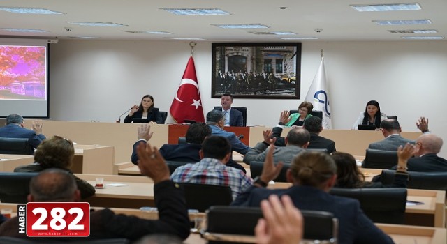 Meclis’te 2023 Yılı Bütçesi ve Ücret Tarifesi Görüşüldü