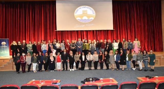 Edirne Valisi Kırbıyık, kadın muhtarlarla bir araya geldi