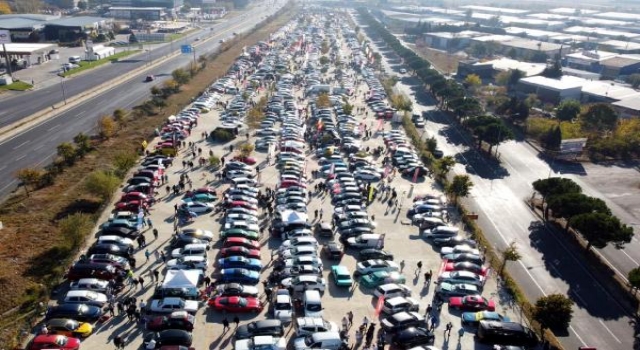 25’i kadın 1800 modifiyeli araç tutkunu, Çorlu’da bir araya geldi 