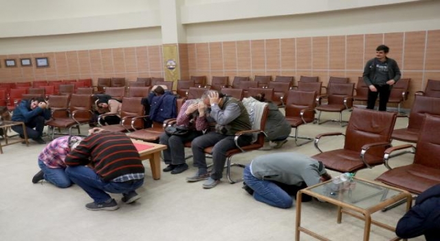 Edirne’de işitme engelli bireyler için uygulamalı afet eğitimi