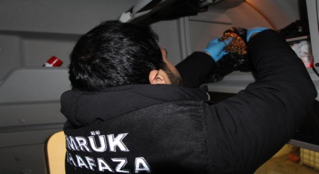 Kapıkule’de 1,3 milyon liralık trüf mantarı ve kehribar ele geçirildi