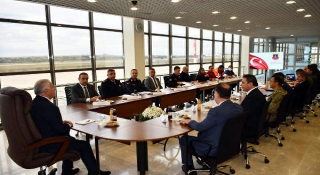 ÇORLU ATATÜRK HAVAALANI'NDA GÜVENLİK TOPLANTISI!