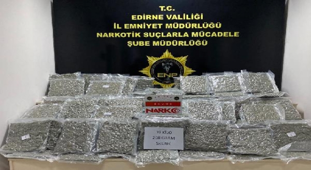 Edirne’de 49 kilo uyuşturucuya 5 gözaltı