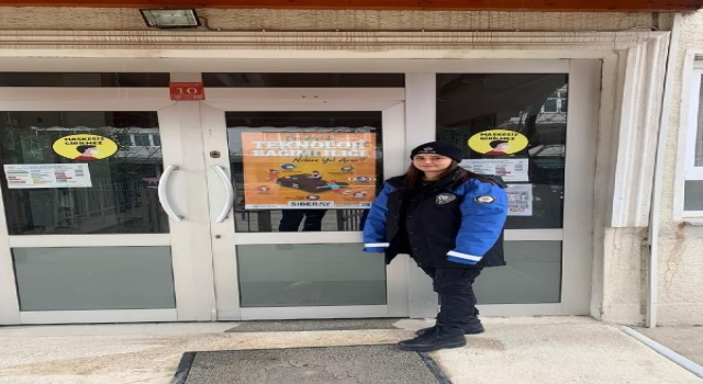 Edirne’de emniyetten teknoloji bağımlılığı ve sanal suçlara karşı afişli uyarı