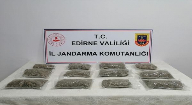 Stepnede 3 kilo uyuşturucu ele geçirildi