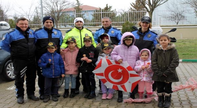 DEPREMZEDE ÇOCUKLARIMIZIN YÜZÜ GÜLDÜ!