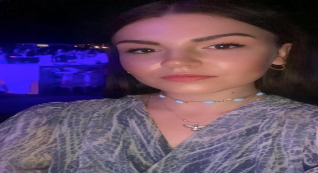 Tekirdağ’da yön tabelası direğine çarpan otomobilin sürücüsü Beste, öldü