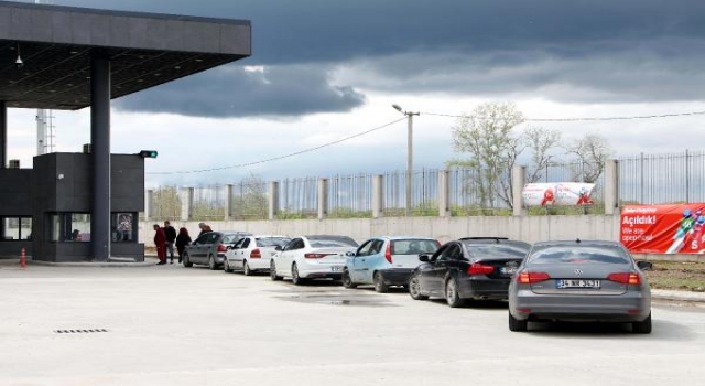 Edirne Valisi Kırbıyık: Pazarkule Sınır Kapısı’nda giriş ve çıkışlarda 2 kat artış oldu