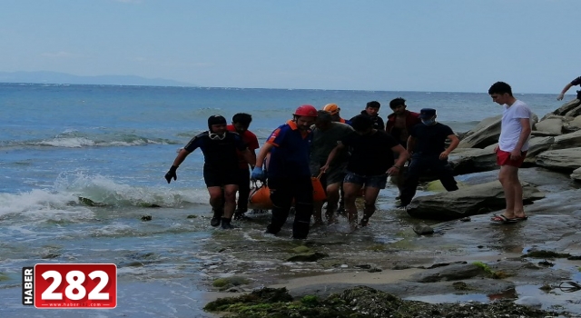 Tekirdağ'da deniz kenarında ceset bulundu