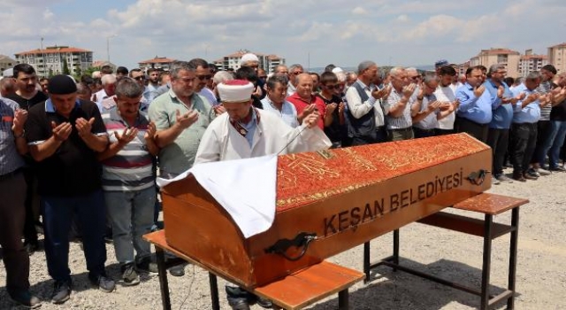 Muğla’da kazada ölen sürücü, memleketi Keşan’da toprağa verildi